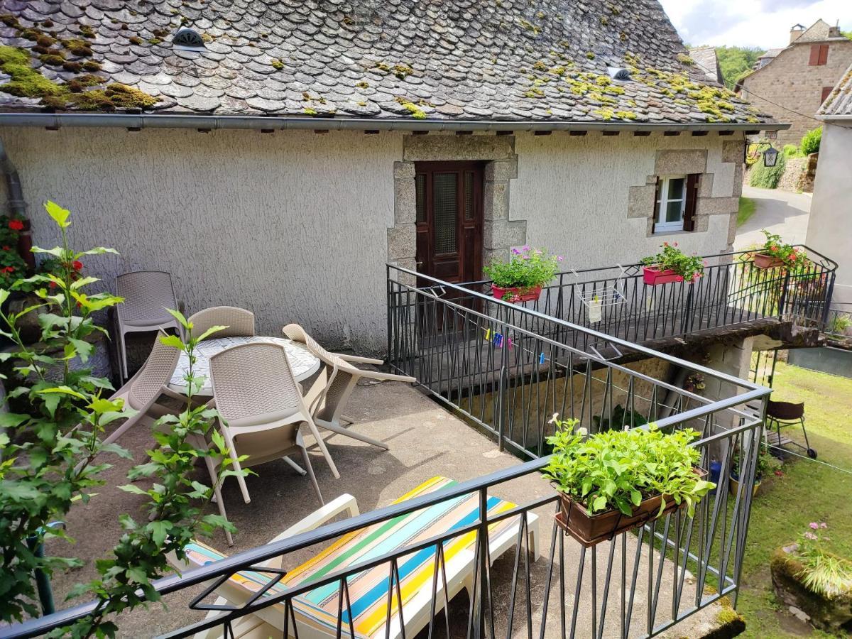 Maison Charmante A Florentin La Capelle Avec Jardin Et Vue Montagne Exterior foto
