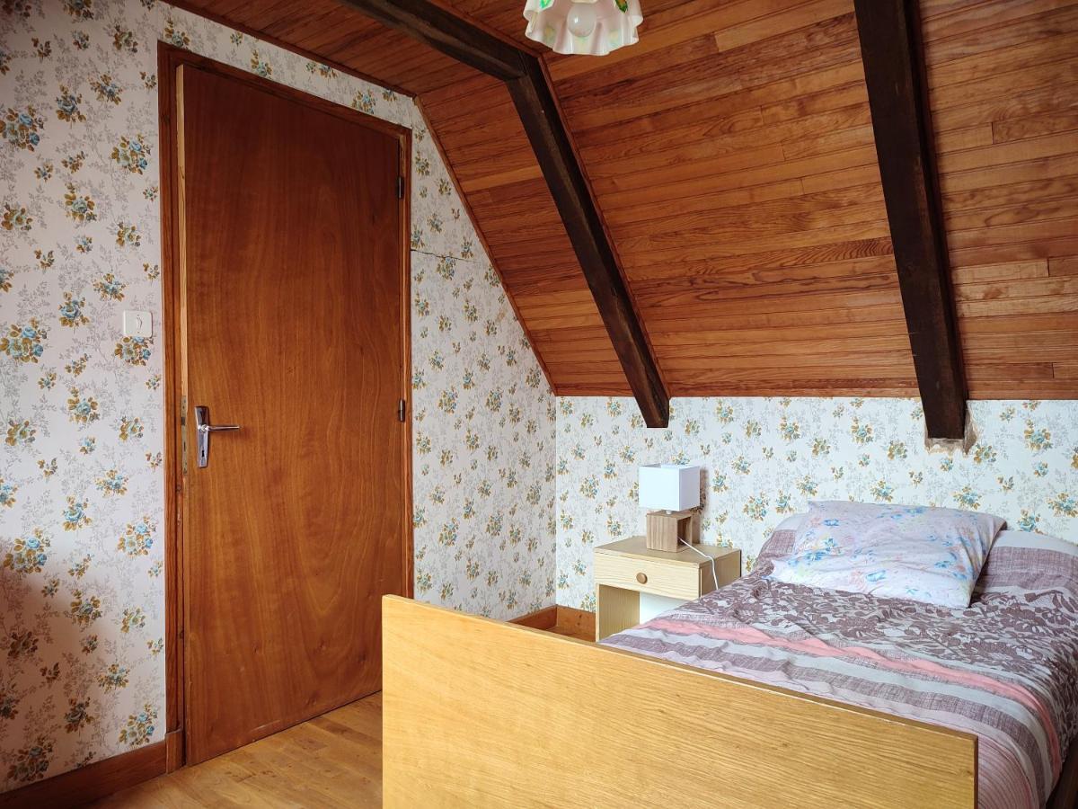 Maison Charmante A Florentin La Capelle Avec Jardin Et Vue Montagne Exterior foto